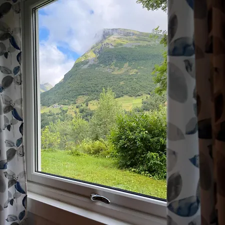 Lunheim In Geiranger