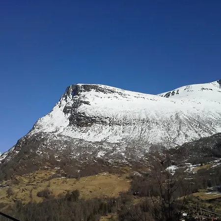 Lunheim In Geiranger