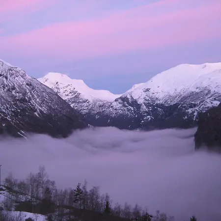Hotel Lunheim In Geiranger