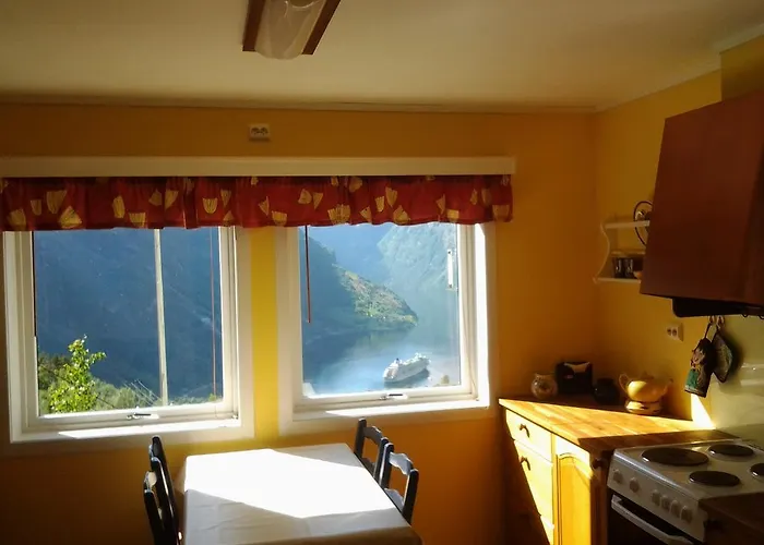 Hotel Lunheim In Geiranger