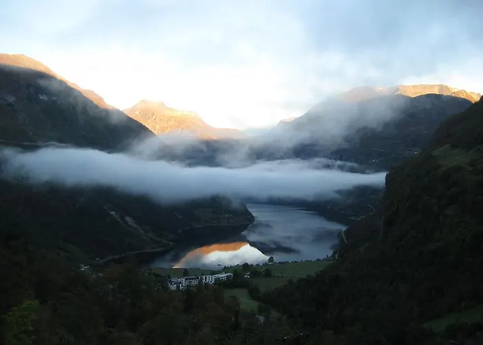 Hotel Lunheim In Geiranger